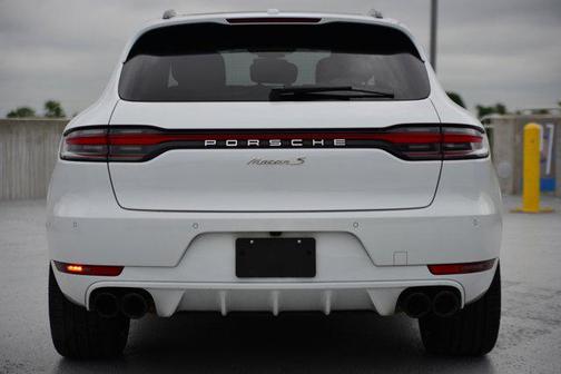 2021 Porsche Macan Base