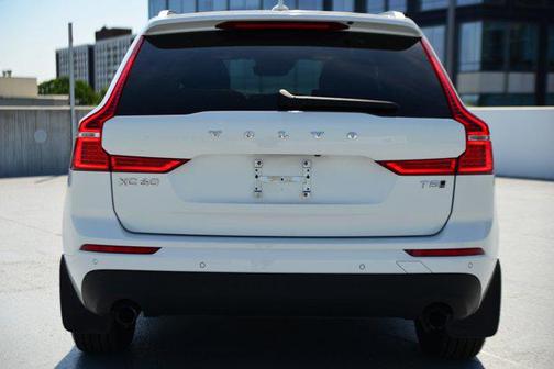 2021 Volvo XC60 T5 Momentum