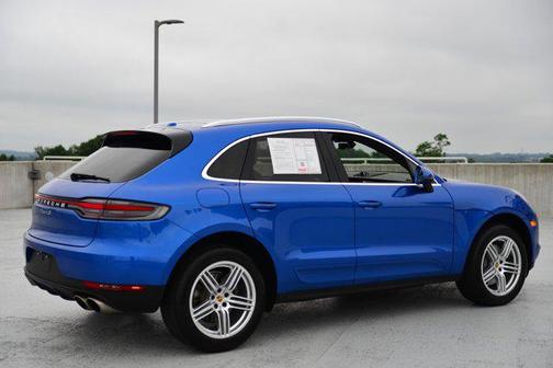 2021 Porsche Macan Base