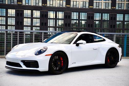 2023 Porsche 911 Carrera GTS