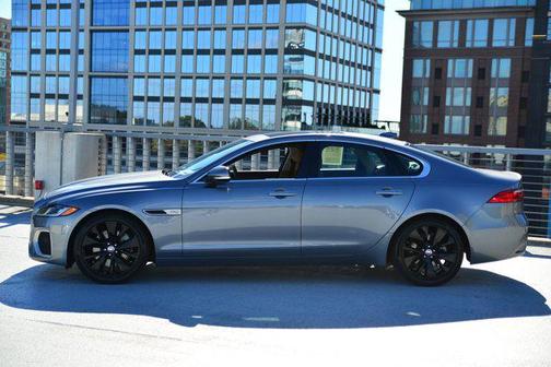 2022 Jaguar XF SE P250 RWD Automatic
