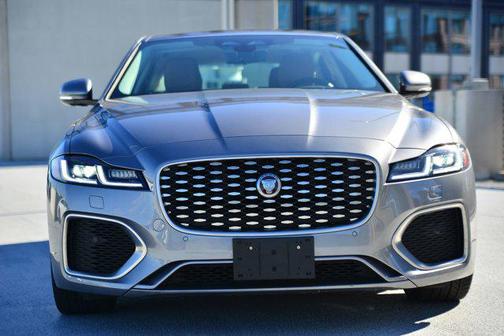 2022 Jaguar XF SE P250 RWD Automatic