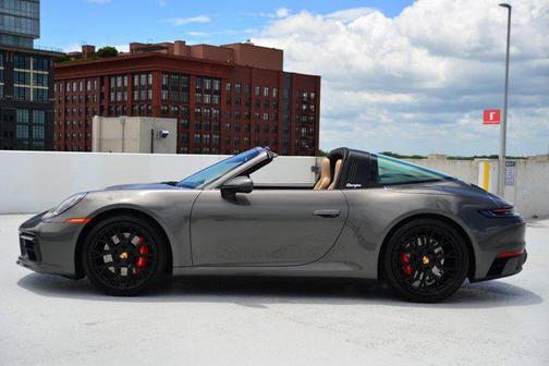 2024 Porsche 911 Targa 4S