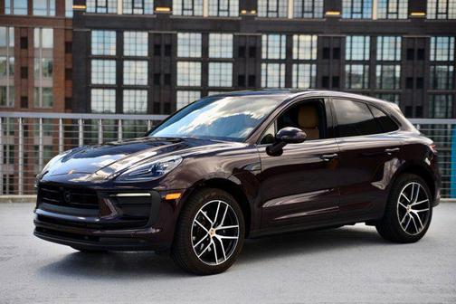 2025 Porsche Macan AWD
