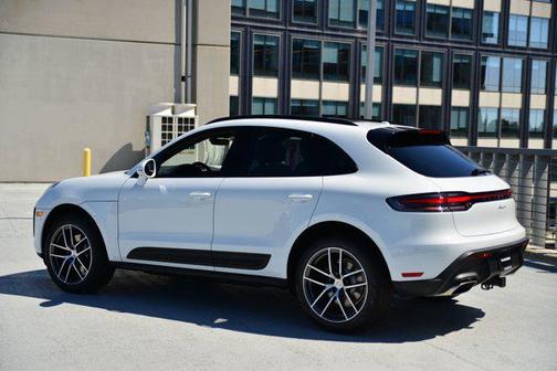 2026 Porsche Macan AWD