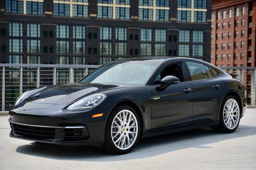 2018 Porsche Panamera E-Hybrid 4