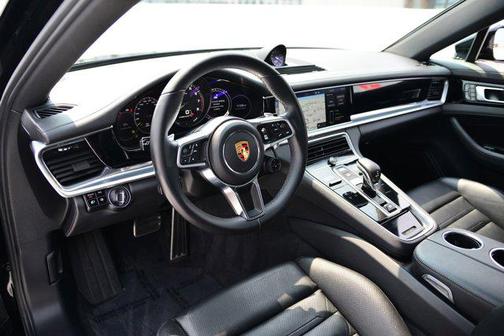 2018 Porsche Panamera E-Hybrid 4