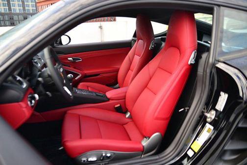 2025 Porsche 718 Cayman Style Edition