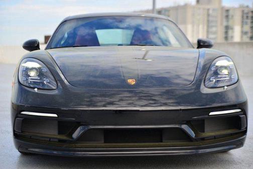 2025 Porsche 718 Cayman Style Edition