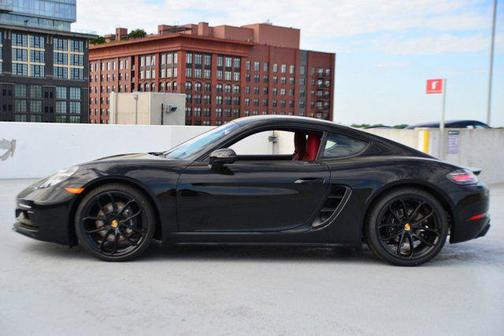 2025 Porsche 718 Cayman Style Edition