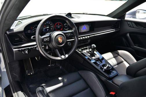 2024 Porsche 911 Carrera GTS