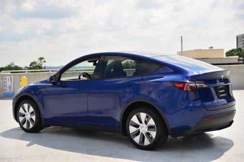 2024 Tesla Model Y Long Range Dual Motor All-Wheel Drive