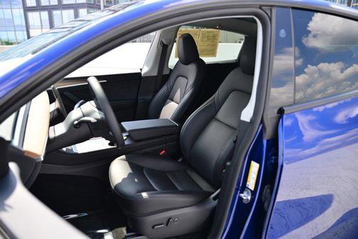 2024 Tesla Model Y Long Range Dual Motor All-Wheel Drive