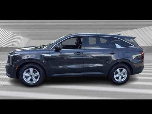 2025 Kia Sorento LX
