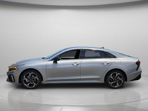 Steel 2025 Kia K5 GT-Line