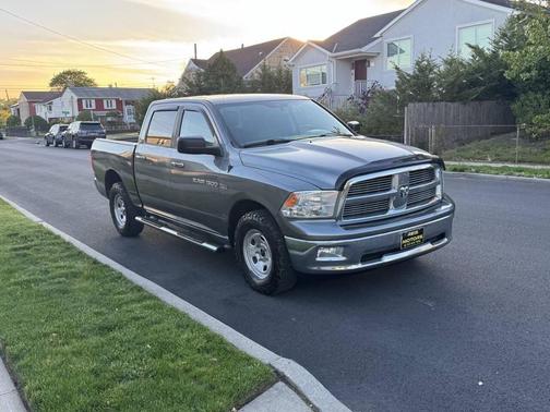 Mineral Gray Metallic Clearcoat 2012 RAM 1500 SLT