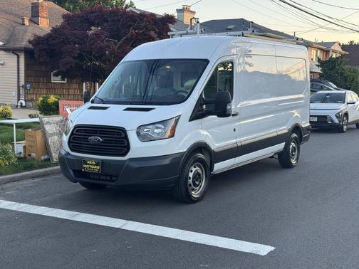 Oxford White 2018 Ford Transit-250 Base