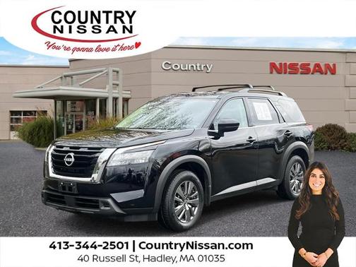 2024 Nissan Pathfinder SV