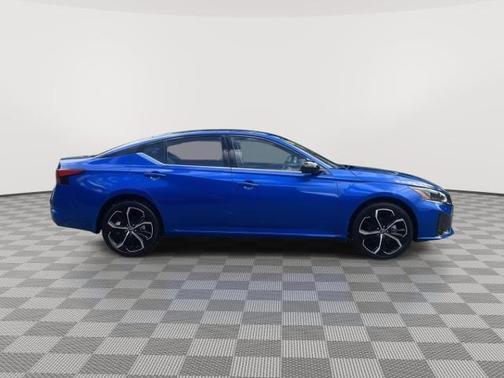 Bluestone Pearl 2025 Nissan Altima SR