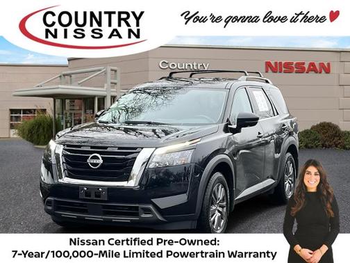 2023 Nissan Pathfinder SV