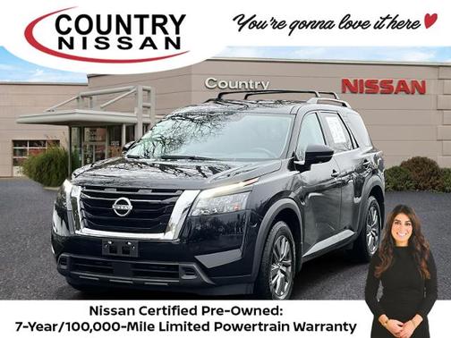 2023 Nissan Pathfinder SV