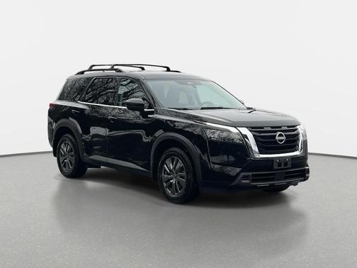 2023 Nissan Pathfinder SV