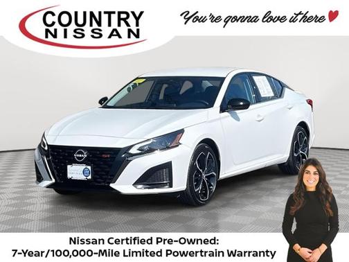 Glacier White 2025 Nissan Altima SR