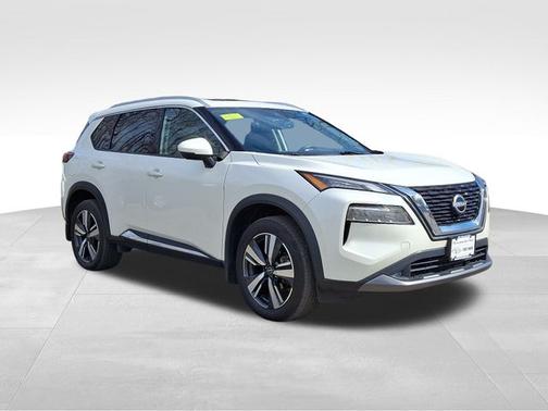 2022 Nissan Rogue SL