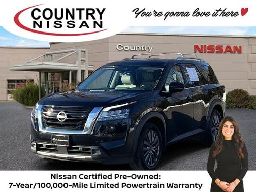 2023 Nissan Pathfinder SL