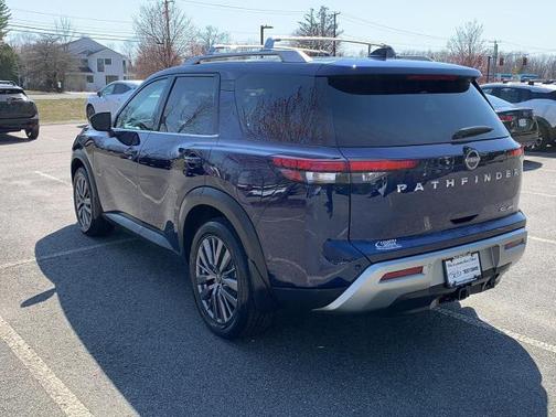 Deep Ocean Blue 2022 Nissan Pathfinder SL