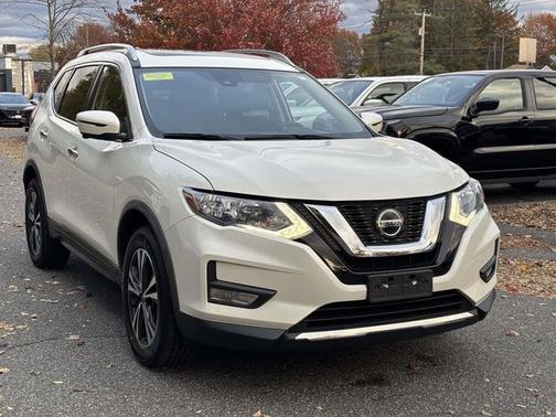 2020 Nissan Rogue SV