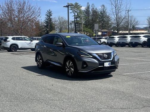 2023 Nissan Murano SL