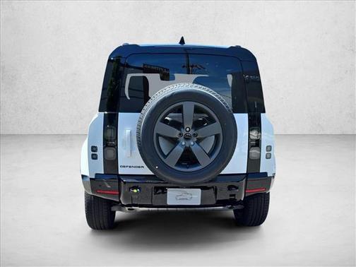 Fuji White 2026 Land Rover Defender P400 X-Dynamic SE