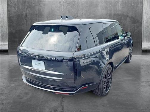 2025 Land Rover Range Rover P530 SE