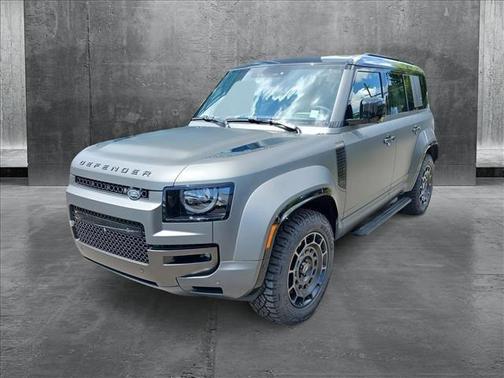 2025 Land Rover Defender P635 OCTA Edition One