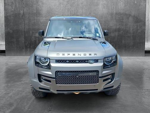 2025 Land Rover Defender P635 OCTA Edition One