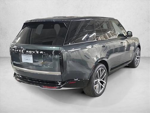 2025 Land Rover Range Rover P530 SE