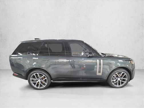 2025 Land Rover Range Rover P530 SE