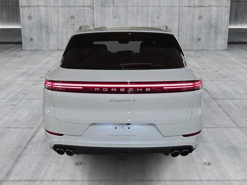2025 Porsche Cayenne S