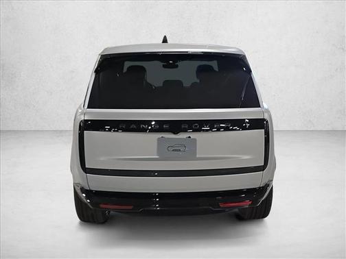 2026 Land Rover Range Rover P400 SE