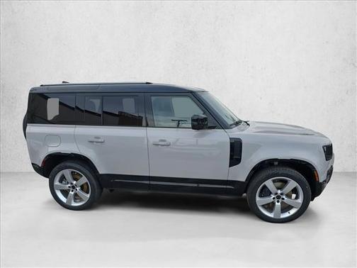 2026 Land Rover Defender P400 X-Dynamic SE