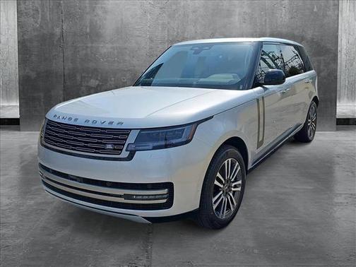 2025 Land Rover Range Rover P530 SE 7 Seat