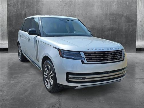 2025 Land Rover Range Rover P530 SE 7 Seat