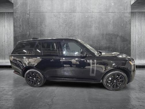 2025 Land Rover Range Rover P530 SE