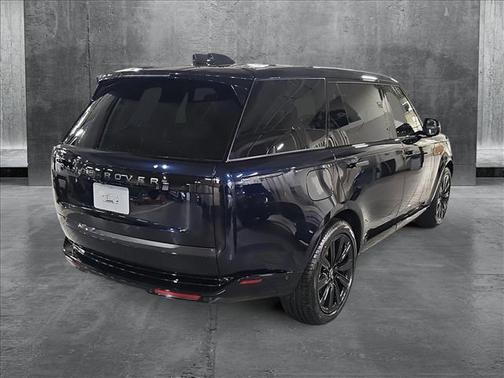 2025 Land Rover Range Rover P400 SE 7 Seat