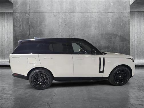 2025 Land Rover Range Rover Autobiography