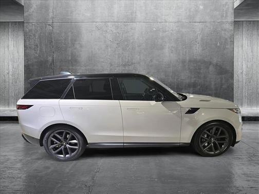 2024 Land Rover Range Rover Sport SE