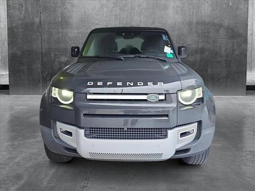 2025 Land Rover Defender 110 P400 S