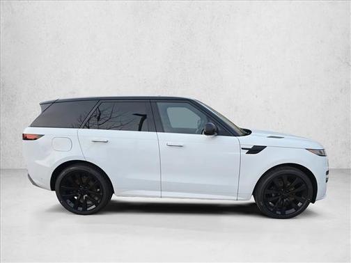 2026 Land Rover Range Rover Sport SE