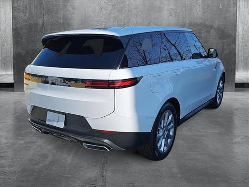 2025 Land Rover Range Rover Sport SE
